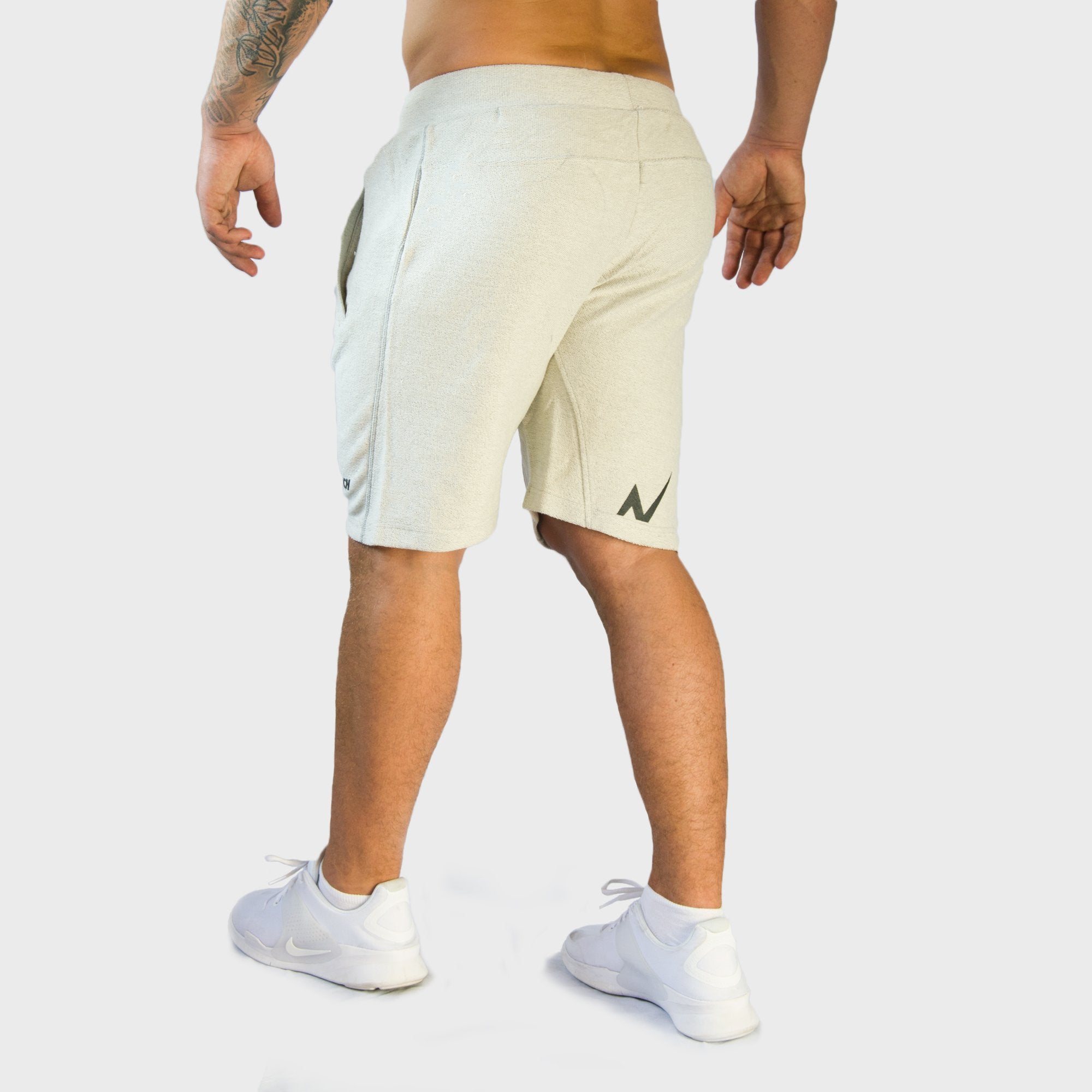 Vigor Shorts | White